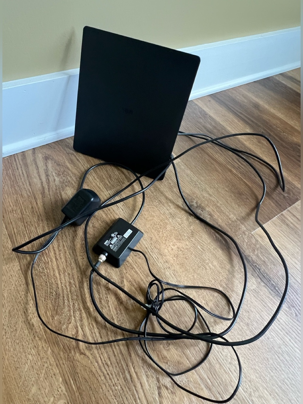 RCA Amplified Indoor Flat HDTV Antenna Complete Bundle Black